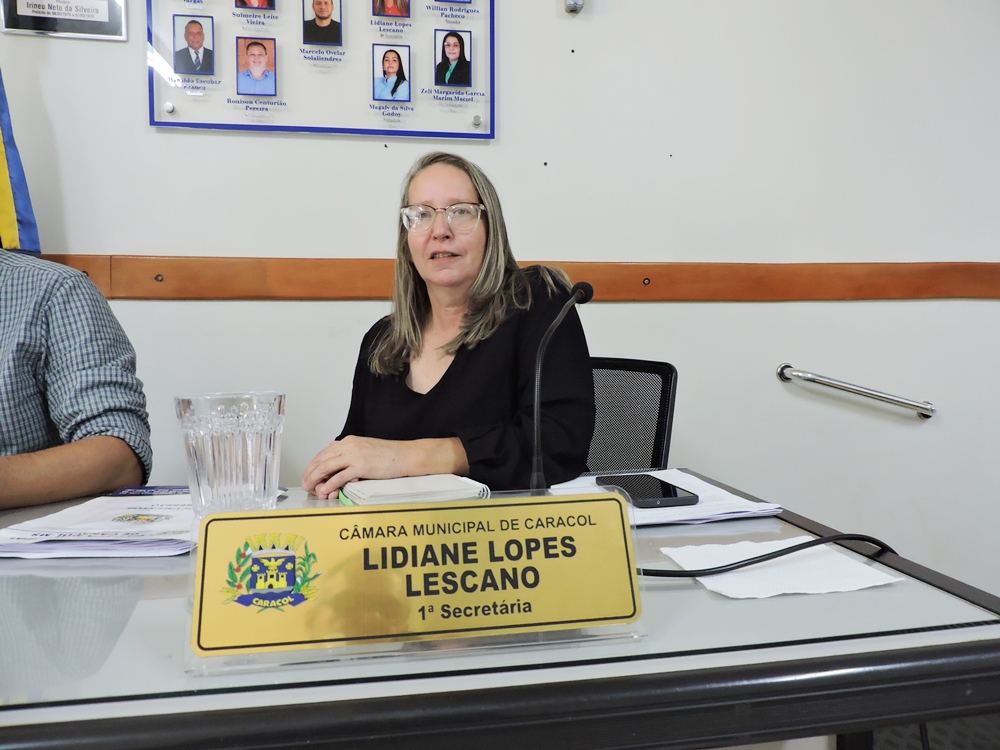 Vereadora Lidiane Lescano cobra explicações sobre demora em cirurgias ortopédicas principalmente joelho